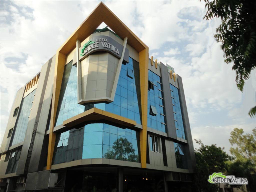 โรงแรมศรี วาทิกา โบปาล ภายนอก รูปภาพ